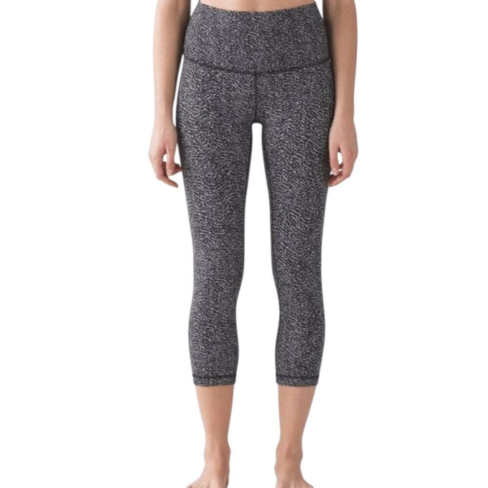 LULULEMON ATHLETICA Wunder Under Crop (Hi-Rise) 21' Size 8